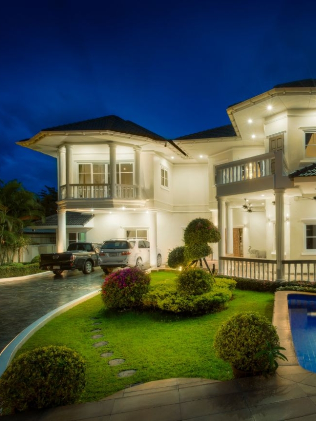 "Villa vs House : Make the ultimate choice for your luxury living "