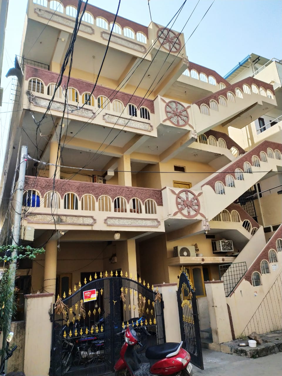 240 sq yds, north-facing pillars constructed house for sale in Dilsukhnagar