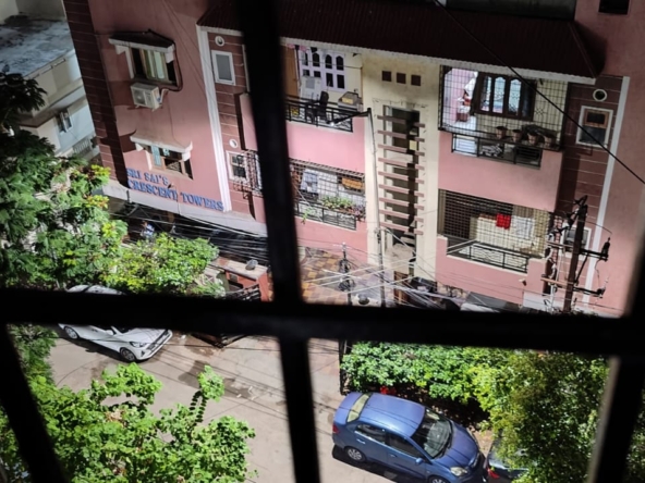 3 BHK North Facing Flat in Begumpet – Fully Furnished