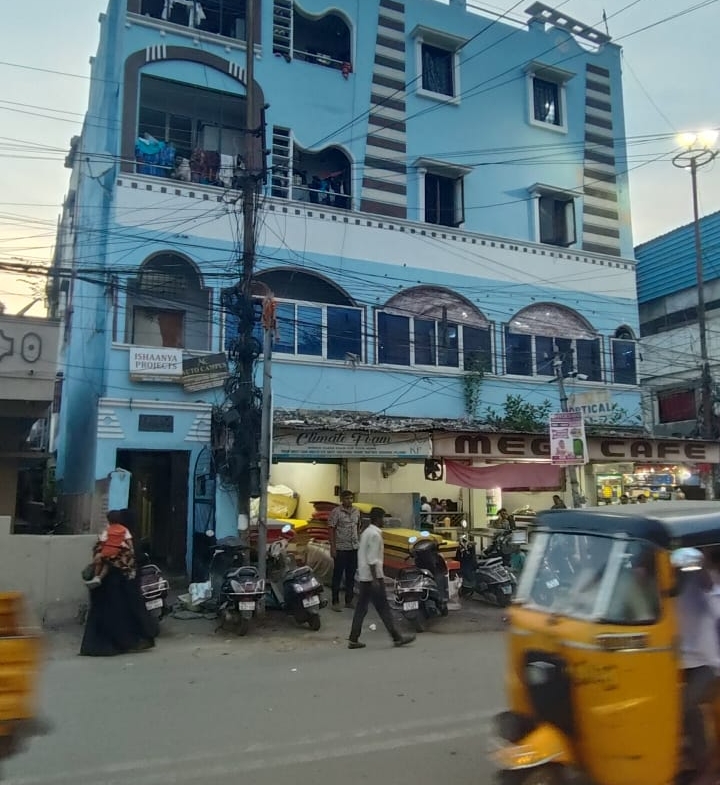 Building for Sale in Asif Nagar – 180 Sq. Yards 3-Floor Property Near Mehdipatnam for ₹1.6 Cr