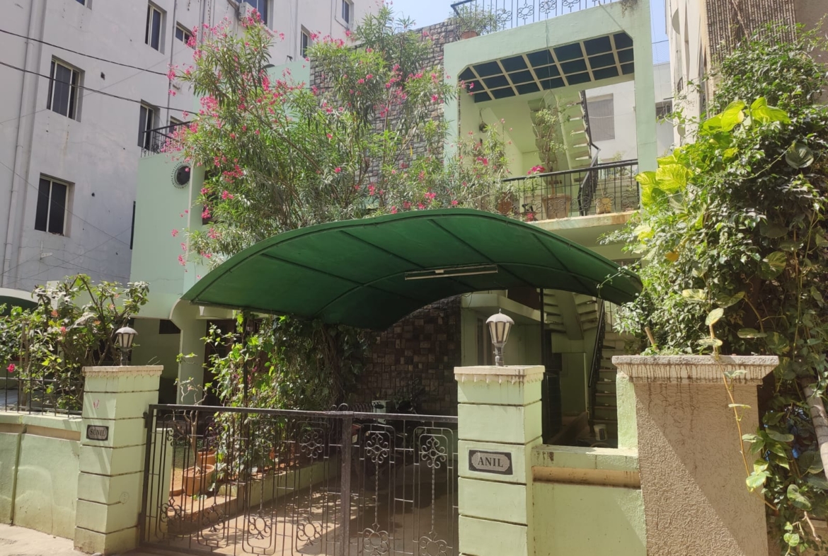 Luxurious East Facing 6 BHK Villa Srinagar Colony Banjara Hills