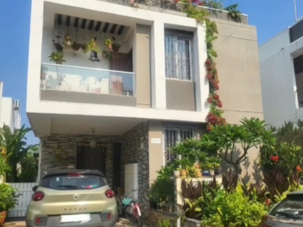 Luxurious Duplex Villa for Sale in Yapral – Premium 4BHK West-Facing Villa with Solar & Vastu Features