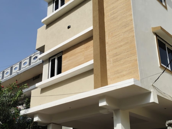 Independent Villa for Sale in Hyderabad – 140 Sq Yards, 3200 Sft, West Facing