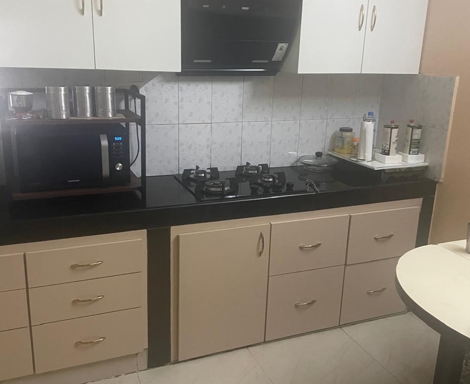 3 BHK Flat for Sale in Manasarovar Heights Phase 2 – 1800 Sq Ft | East Facing | 9th Floor | ₹1 Cr