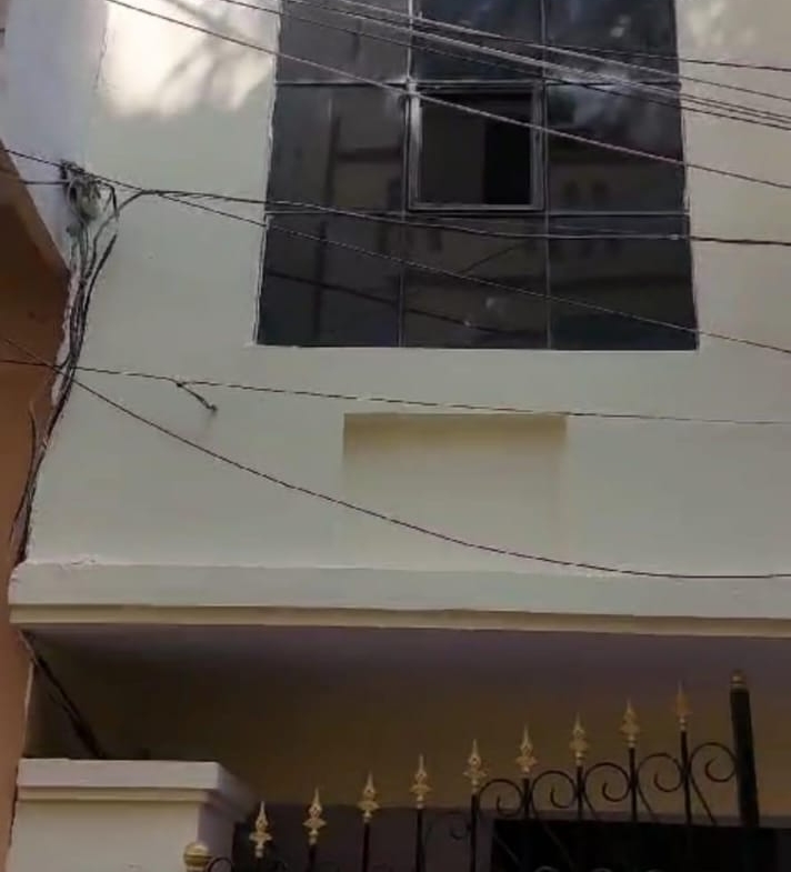 Independent House for Sale in Mehdipatnam – 100 Sq Yards G+1 Near Sardar Bagh, Pillar No. 89