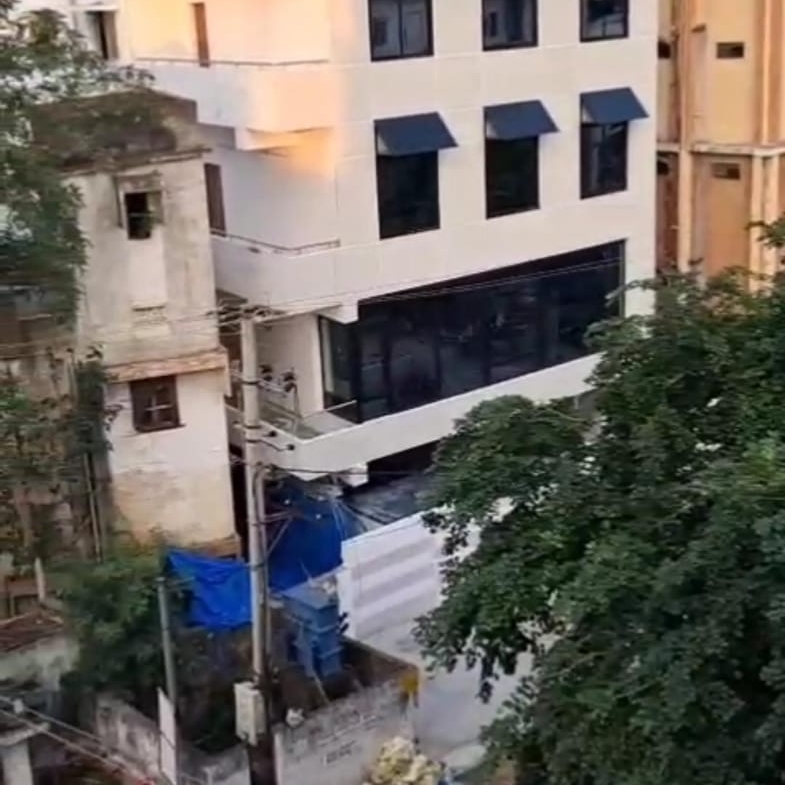 3 BHK Flat in Khader Bagh Main Road with Commercial Shop Opposite Humanity Hospital