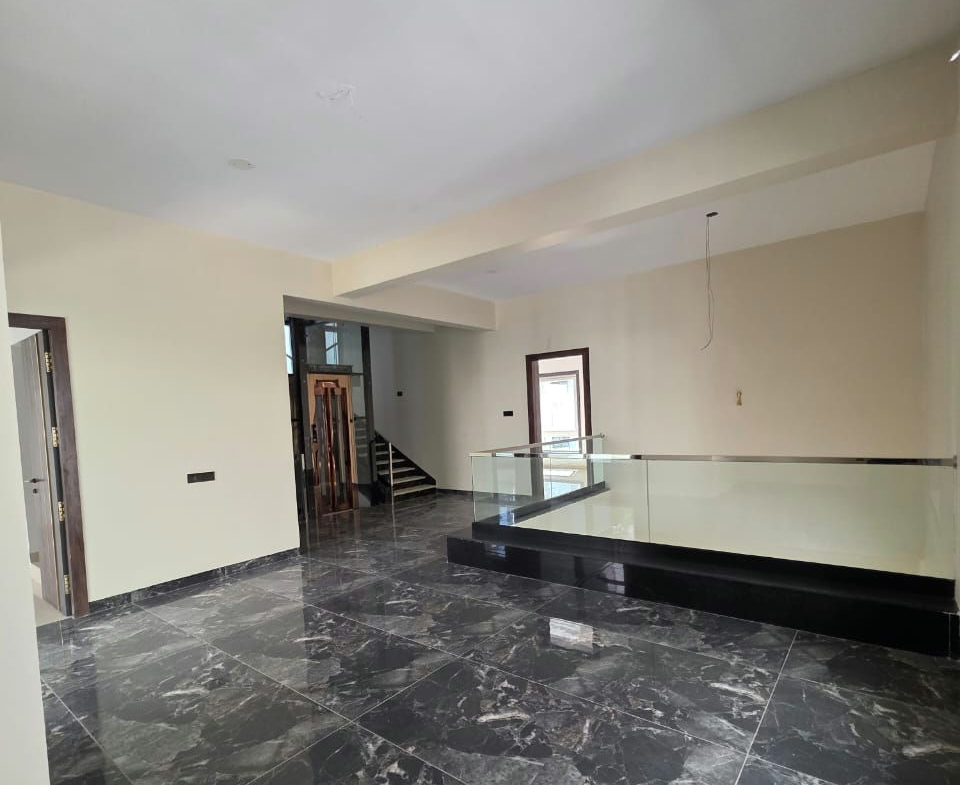 Luxurious East-Facing 5BHK Triplex Villa for Sale in Kondapur | Ready to Move | Sritas Villa