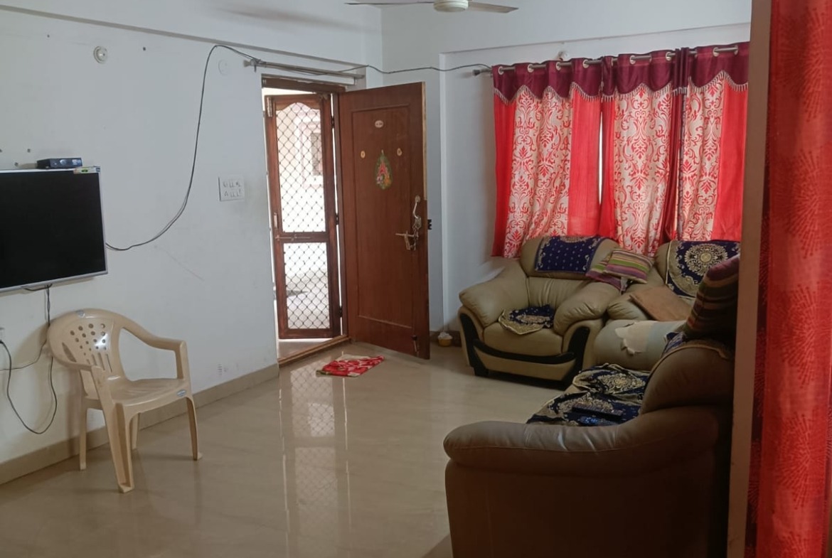 Exclusive 3 BHK Flat for Sale in Sri Nivas Heights Uppal