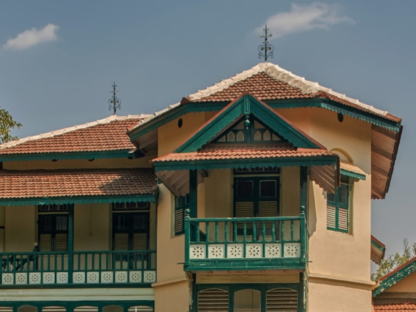 Exclusive East Facing Old House for Sale in Ameerpet – 472 Sq. Yards