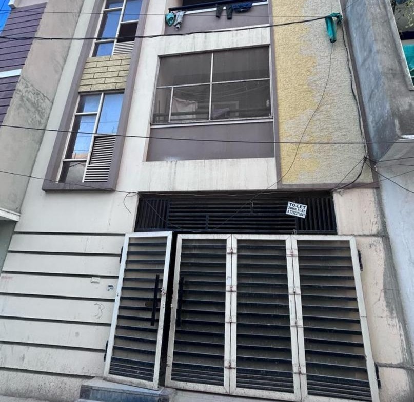 Exclusive Independent House for Sale in Golconda – G+2,Penthouse