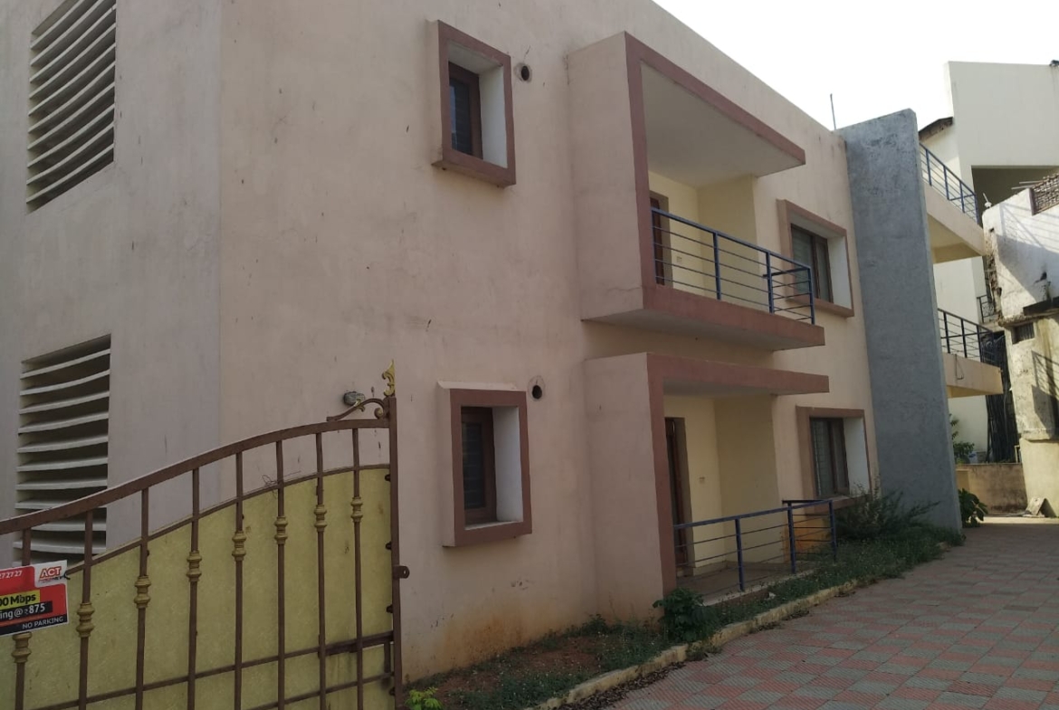 G+1 Building for Sale near Lotus Pond Banjara Hills – 568 Sq. Yards Plot