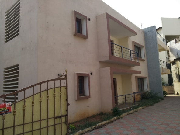 G+1 Building for Sale near Lotus Pond Banjara Hills – 568 Sq. Yards Plot