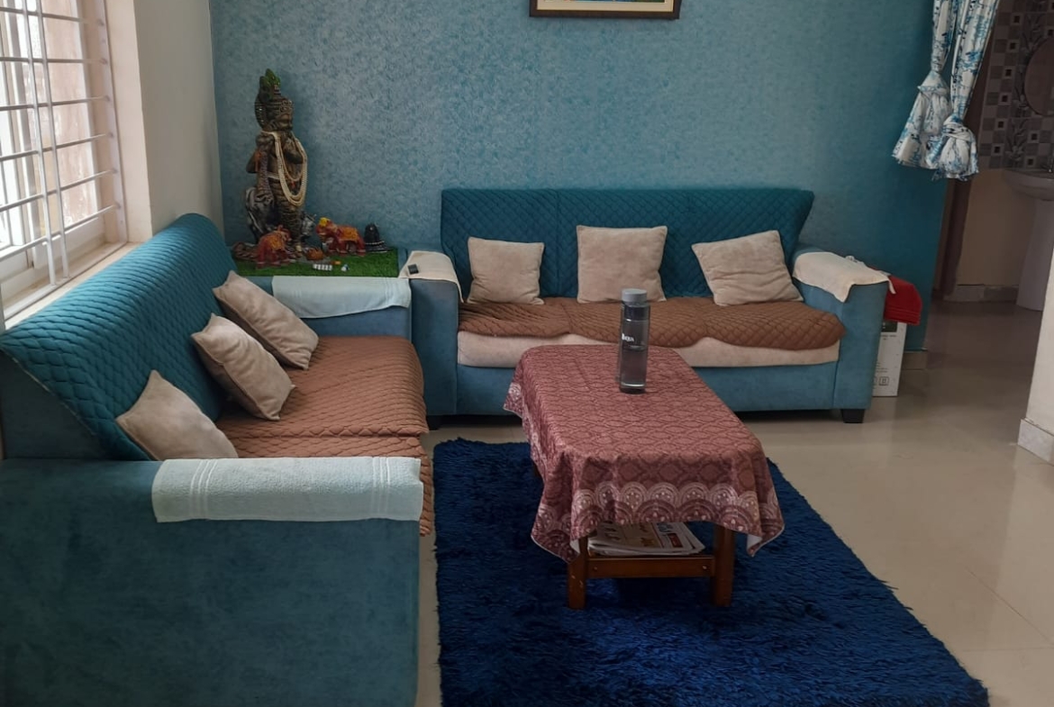 Fully Furnished 2BHK Flat for Sale in Vanasthalipuram Medical & Health Colony – West Facing with Lift & Car Parking