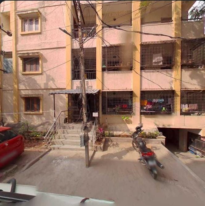Affordable 3BHK Flat for Sale in Kukatpally Pragatinagar – Fully Furnished, Vastu-Compliant