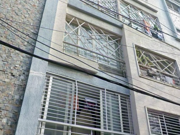 Luxurious 4 BHK Spacious Flat for Sale in VST Colony, Journalist Colony, Banjara Hills Road No. 2