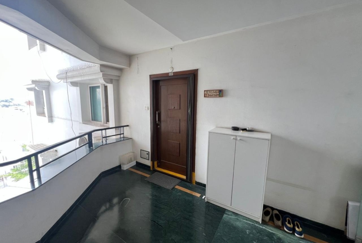 Fully Furnished Flat in Jubilee Hills, Hyderabad