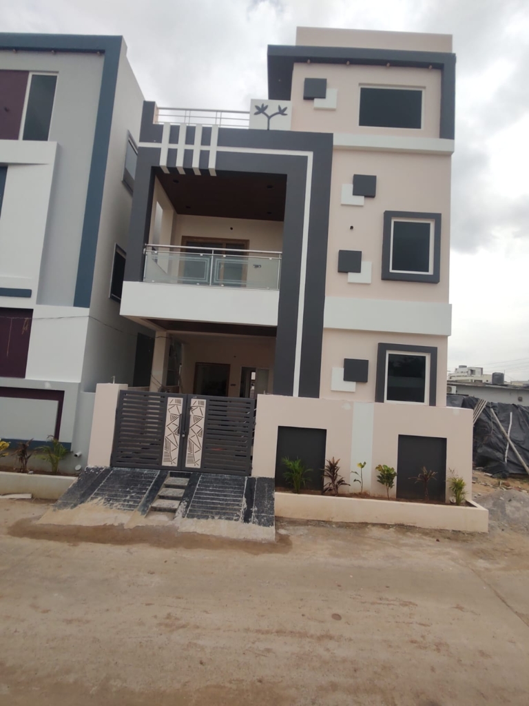 Houses for sale in Himayatnagar